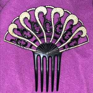 1930’s Crystal fan hair comb mint condition rare